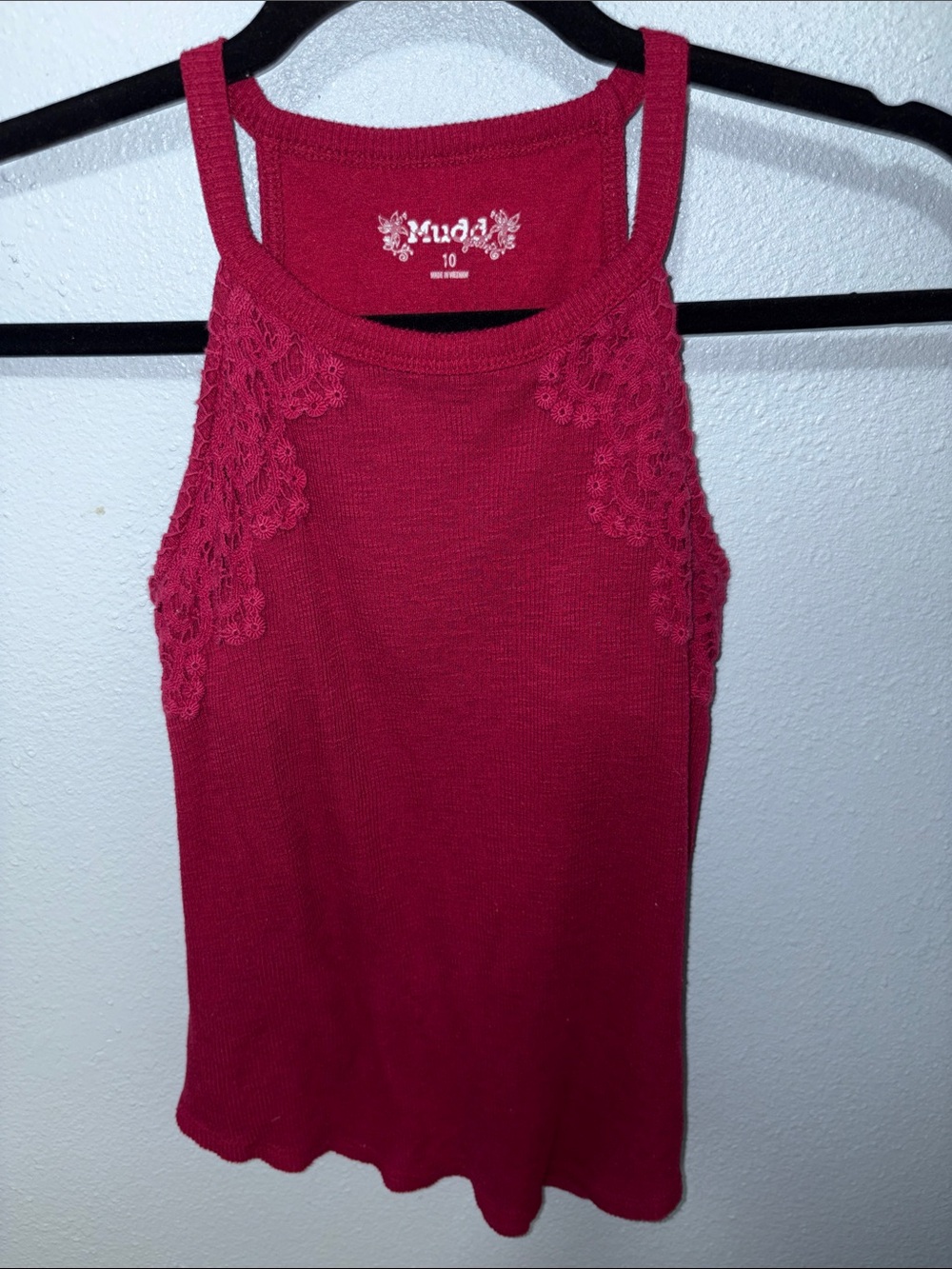 🛍 MUDD Red size 10  tank top